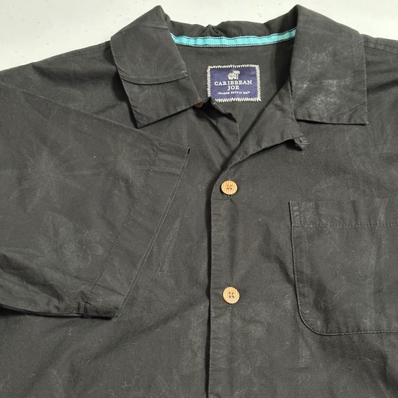 Caribbean Joe Black Camp Shirt Subtle Palm Print Button Up Short‎ Sleeve Sz M - Picture 1 of 6